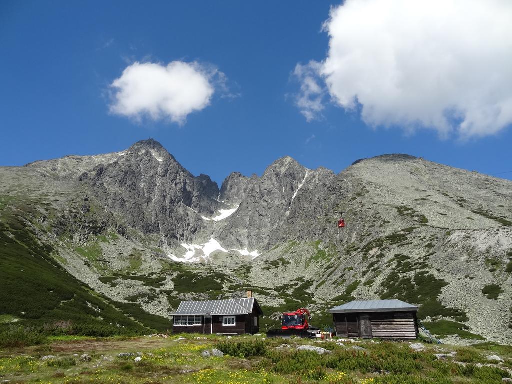 Penzion Tatry Vel'ka Lomnica Esterno foto
